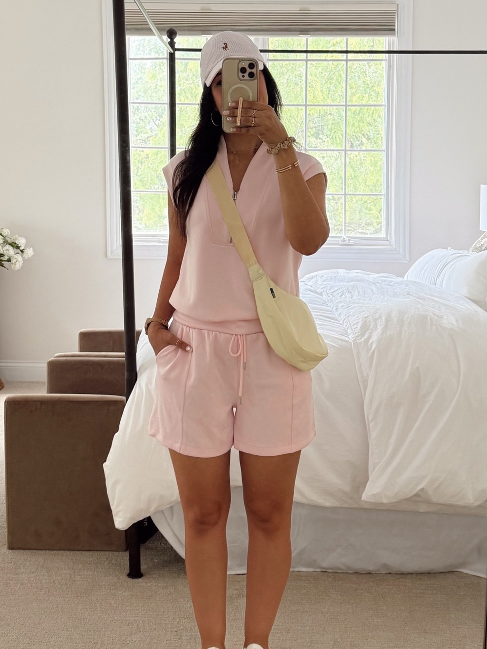 Women’s Sleeveless Zip Pullover & Shorts Set - Light Pink
